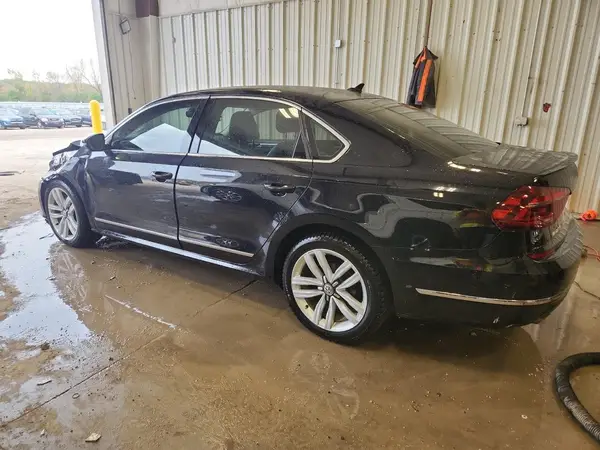 1VWCT7A36HC081874 2017 VOLKSWAGEN PASSAT - Image 2
