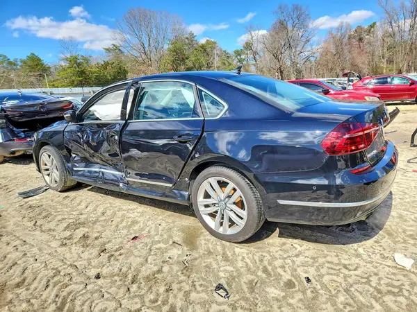 1VWCT7A36HC083186 2017 VOLKSWAGEN PASSAT - Image 2