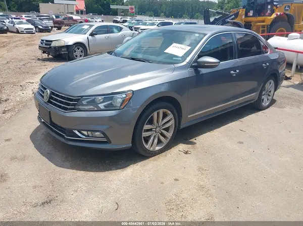 1VWCT7A37GC025554 2016 VOLKSWAGEN PASSAT - Image 2
