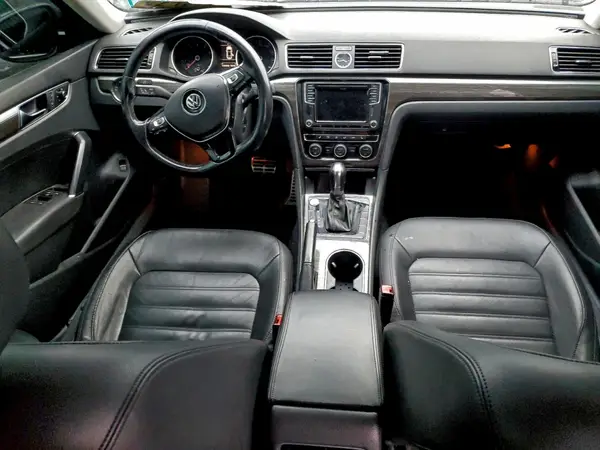 1VWCT7A37GC065424 2016 VOLKSWAGEN PASSAT - Image 8