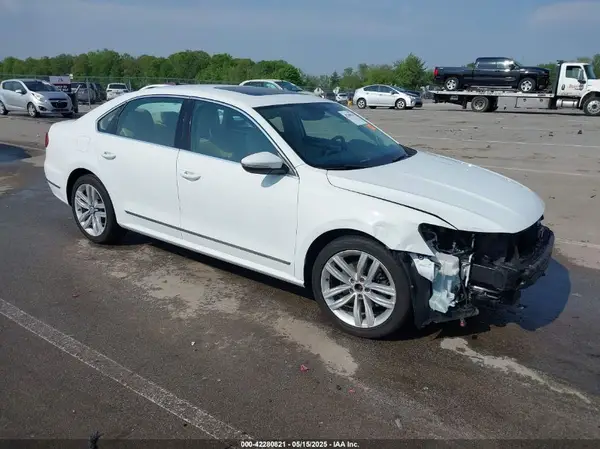 1VWCT7A37GC066119 2016 VOLKSWAGEN PASSAT - Image 1
