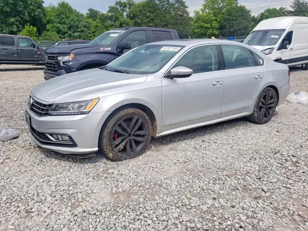 1VWCT7A37HC002972 2017 VOLKSWAGEN PASSAT - Image 1