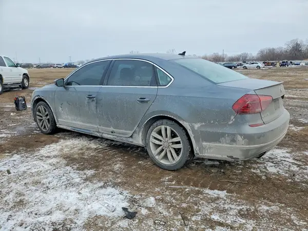 1VWCT7A37HC015480 2017 VOLKSWAGEN PASSAT - Image 2