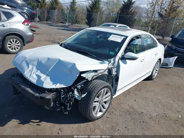 1VWCT7A37HC053663 2017 VOLKSWAGEN PASSAT - Image 2