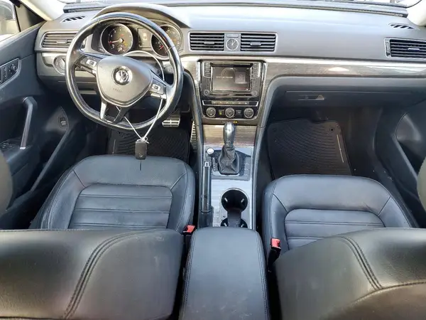 1VWCT7A37HC071399 2017 VOLKSWAGEN PASSAT - Image 8