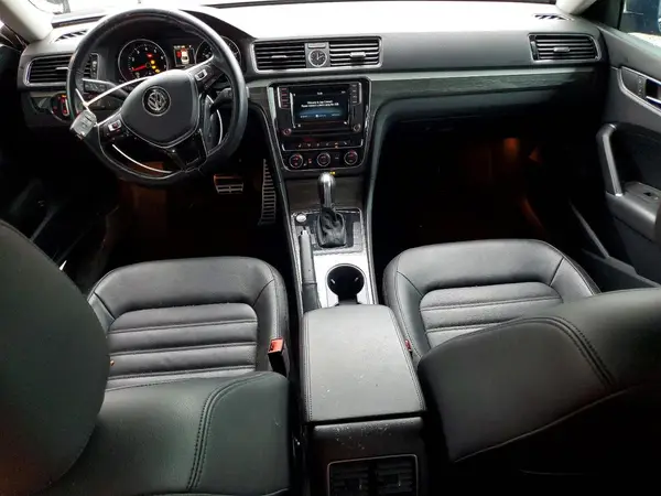 1VWCT7A37HC071712 2017 VOLKSWAGEN PASSAT - Image 8