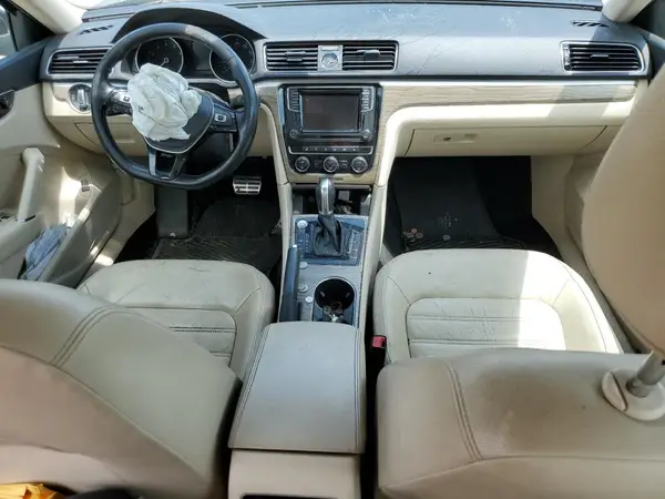 1VWCT7A37HC079678 2017 VOLKSWAGEN PASSAT - Image 8