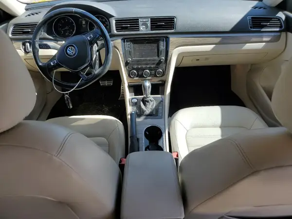 1VWCT7A37HC079714 2017 VOLKSWAGEN PASSAT - Image 8