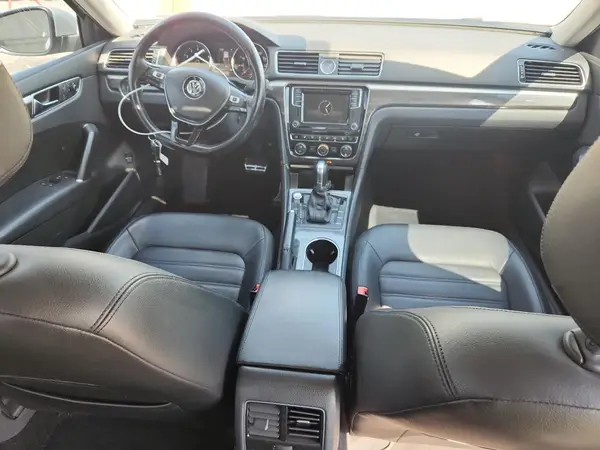 1VWCT7A38HC032434 2017 VOLKSWAGEN PASSAT - Image 8