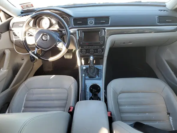 1VWCT7A38HC066227 2017 VOLKSWAGEN PASSAT - Image 8