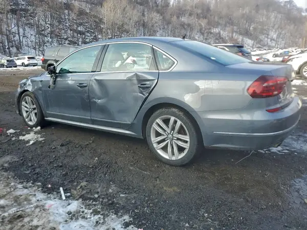 1VWCT7A38HC074389 2017 VOLKSWAGEN PASSAT - Image 2
