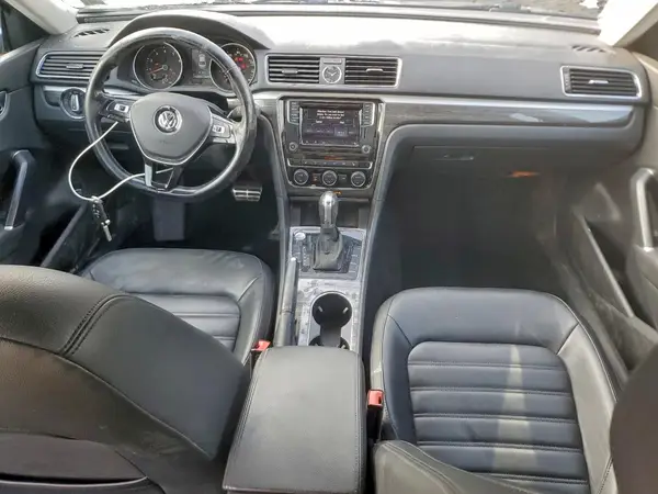 1VWCT7A38HC074389 2017 VOLKSWAGEN PASSAT - Image 8