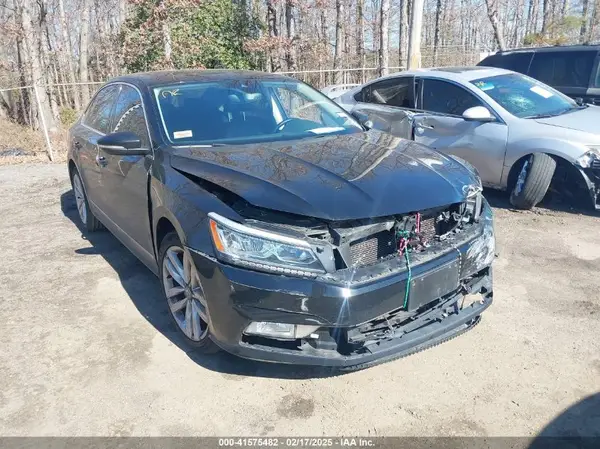 1VWCT7A39GC018881 2016 VOLKSWAGEN PASSAT - Image 1