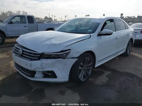 1VWCT7A39GC068258 2016 VOLKSWAGEN PASSAT - Image 2