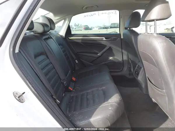 1VWCT7A39GC068258 2016 VOLKSWAGEN PASSAT - Image 8