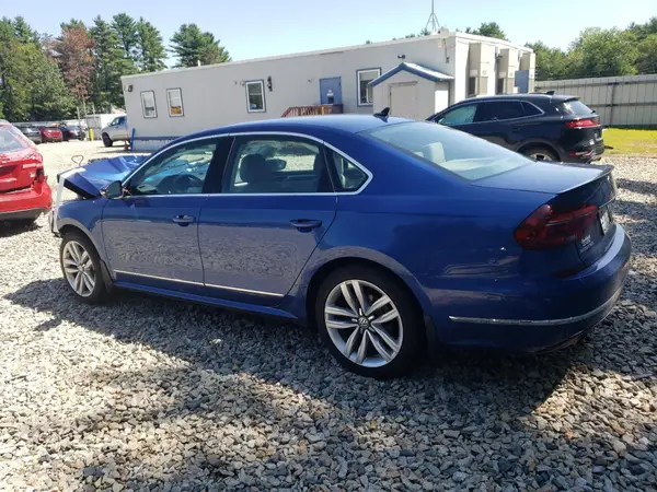 1VWCT7A39HC016808 2017 VOLKSWAGEN PASSAT - Image 2