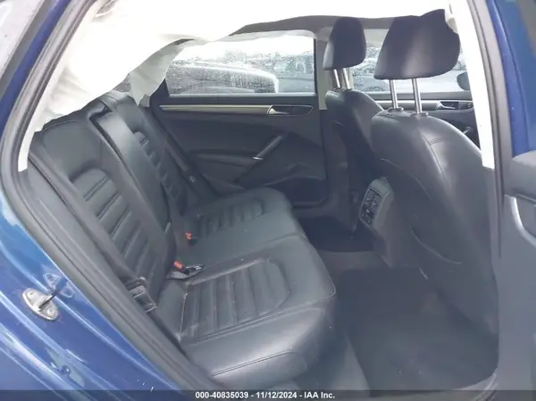 1VWCT7A39HC032409 2017 VOLKSWAGEN PASSAT - Image 8