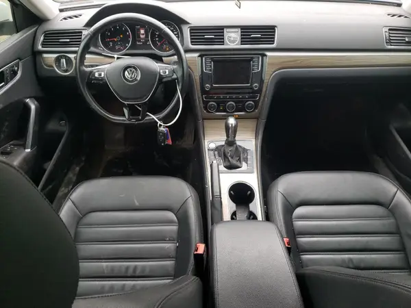 1VWCT7A39HC037027 2017 VOLKSWAGEN PASSAT - Image 8
