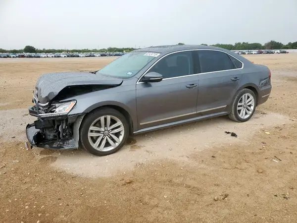 1VWCT7A39HC071596 2017 VOLKSWAGEN PASSAT - Image 1