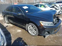 1VWCT7A3XGC040677 2016 VOLKSWAGEN PASSAT