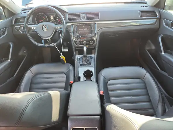 1VWCT7A3XHC053138 2017 VOLKSWAGEN PASSAT - Image 8