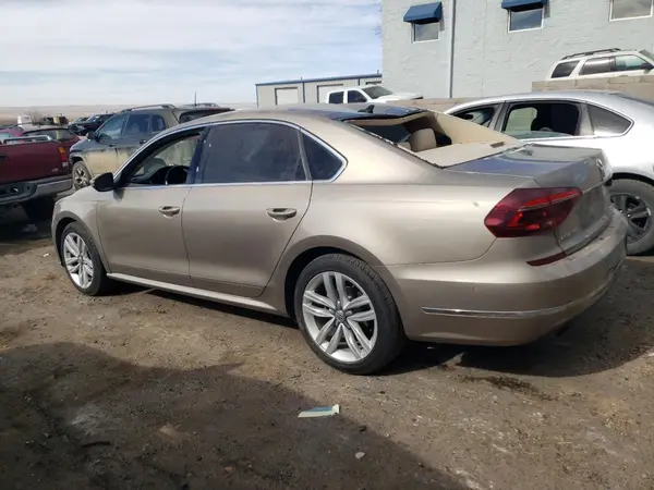 1VWCT7A3XHC064172 2017 VOLKSWAGEN PASSAT - Image 2