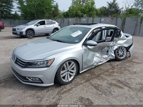 1VWCT7A3XHC065631 2017 VOLKSWAGEN PASSAT - Image 2