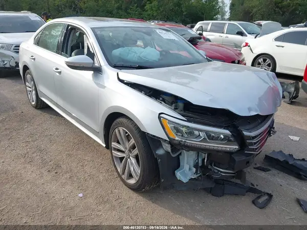 1VWCT7A3XHC084308 2017 VOLKSWAGEN PASSAT - Image 1