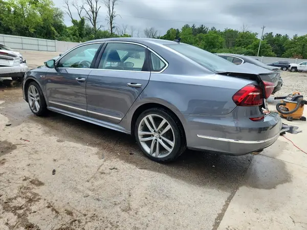 1VWDT7A30HC000257 2017 VOLKSWAGEN PASSAT - Image 2