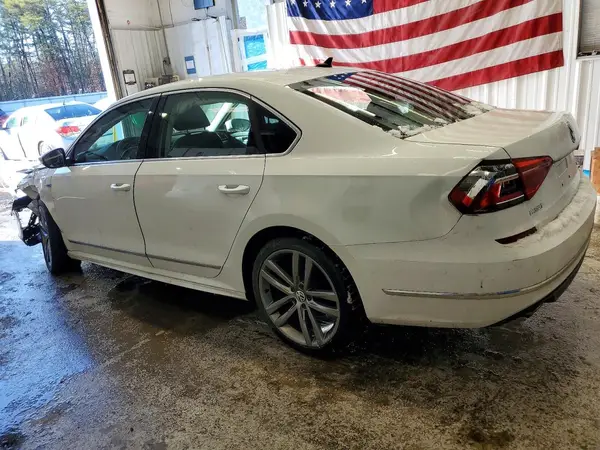 1VWDT7A30HC007774 2017 VOLKSWAGEN PASSAT - Image 2