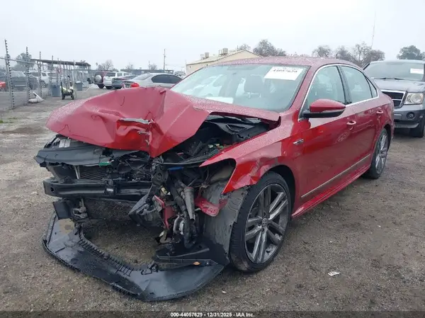1VWDT7A30HC007788 2017 VOLKSWAGEN PASSAT - Image 2