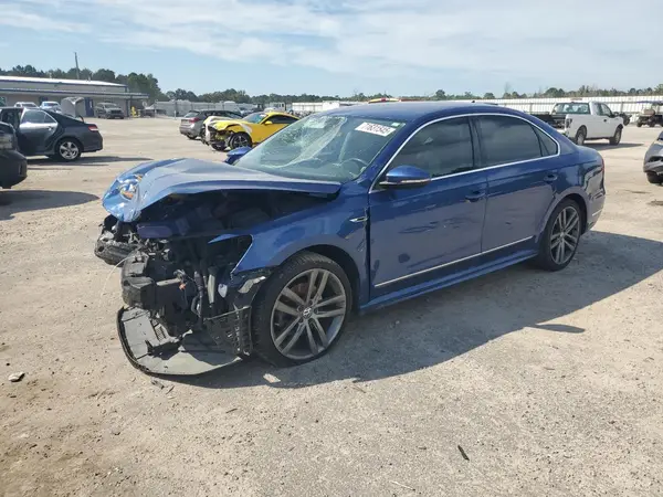 1VWDT7A30HC013235 2017 VOLKSWAGEN PASSAT - Image 1
