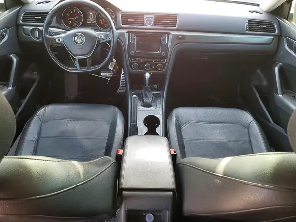 1VWDT7A30HC015874 2017 VOLKSWAGEN PASSAT - Image 8