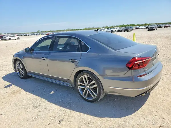 1VWDT7A30HC019424 2017 VOLKSWAGEN PASSAT - Image 2