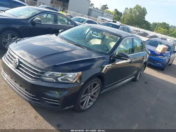1VWDT7A30HC022064 2017 VOLKSWAGEN PASSAT - Image 2