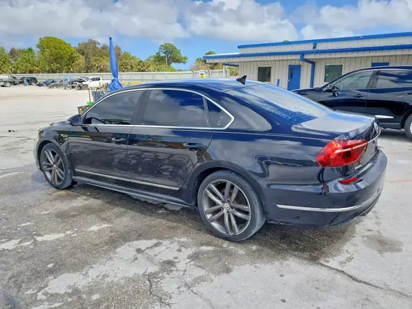 1VWDT7A30HC024512 2017 VOLKSWAGEN PASSAT - Image 2