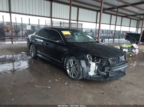1VWDT7A30HC033050 2017 VOLKSWAGEN PASSAT - Image 1