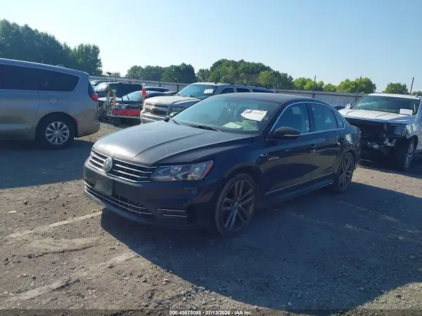 1VWDT7A30HC034277 2017 VOLKSWAGEN PASSAT - Image 2