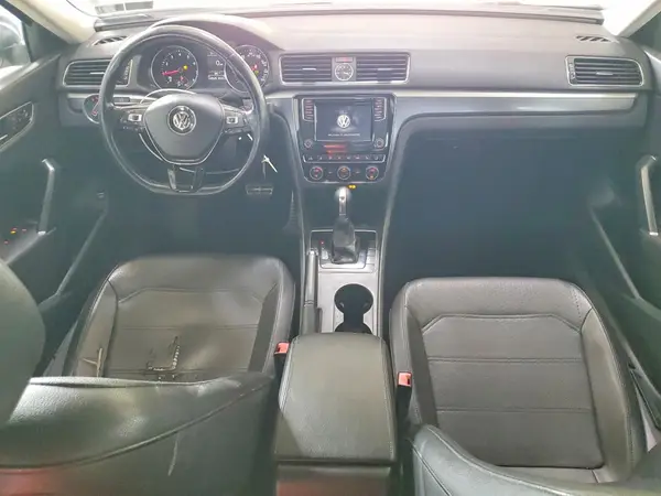 1VWDT7A30HC035509 2017 VOLKSWAGEN PASSAT - Image 8
