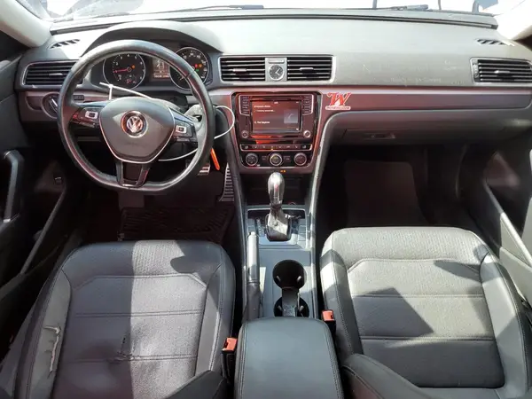 1VWDT7A30HC036529 2017 VOLKSWAGEN PASSAT - Image 8