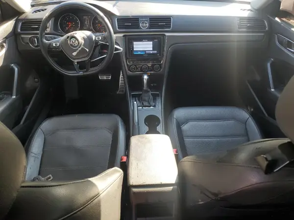 1VWDT7A30HC044243 2017 VOLKSWAGEN PASSAT - Image 8