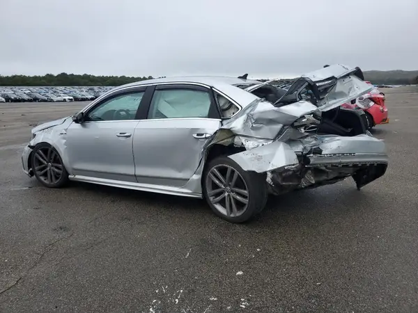 1VWDT7A30HC044999 2017 VOLKSWAGEN PASSAT - Image 2