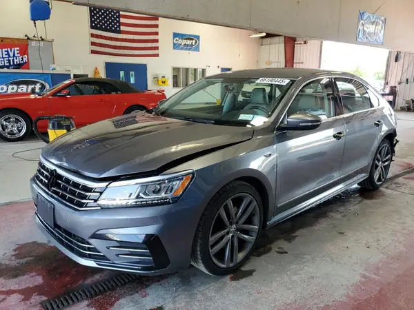 1VWDT7A30HC045831 2017 VOLKSWAGEN PASSAT - Image 1