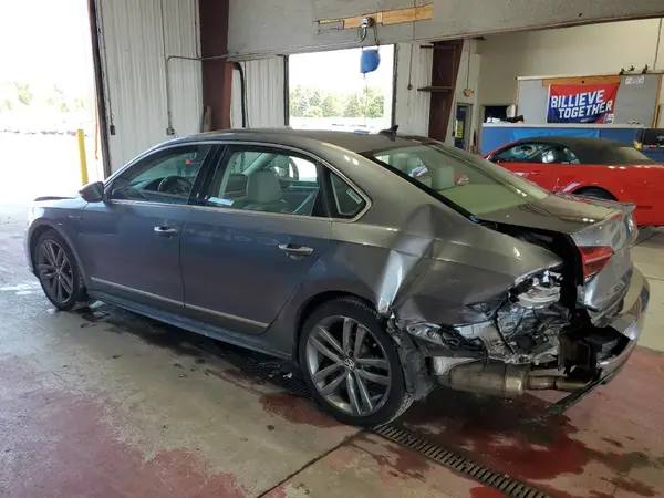 1VWDT7A30HC045831 2017 VOLKSWAGEN PASSAT - Image 2