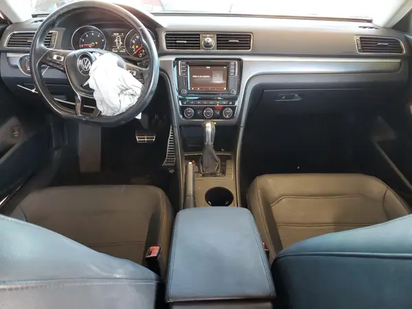 1VWDT7A30HC047790 2017 VOLKSWAGEN PASSAT - Image 8