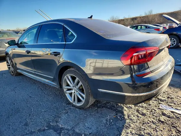 1VWDT7A30HC049488 2017 VOLKSWAGEN PASSAT - Image 2