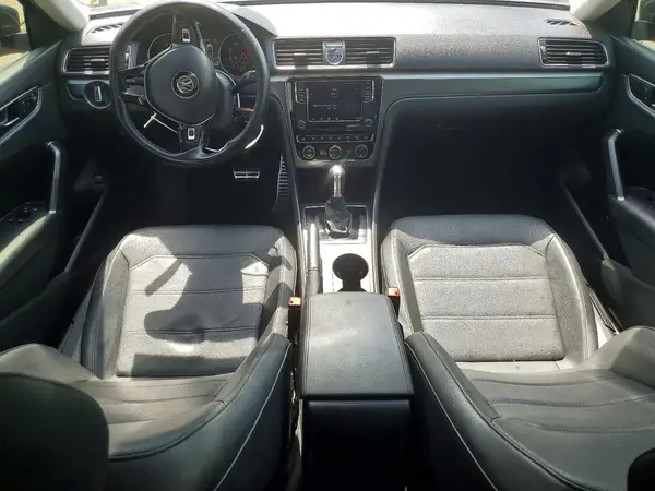 1VWDT7A30HC050270 2017 VOLKSWAGEN PASSAT - Image 8