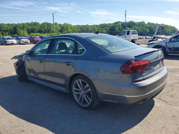 1VWDT7A30HC063438 2017 VOLKSWAGEN PASSAT - Image 2