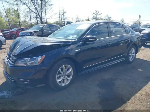 1VWDT7A30HC081003 2017 VOLKSWAGEN PASSAT - Image 2