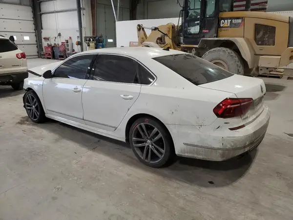 1VWDT7A30HC082331 2017 VOLKSWAGEN PASSAT - Image 2